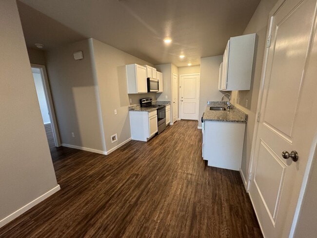 Building Photo - Available June in Upland West: Awesome 3-Bedroom, 2-Bath Home!