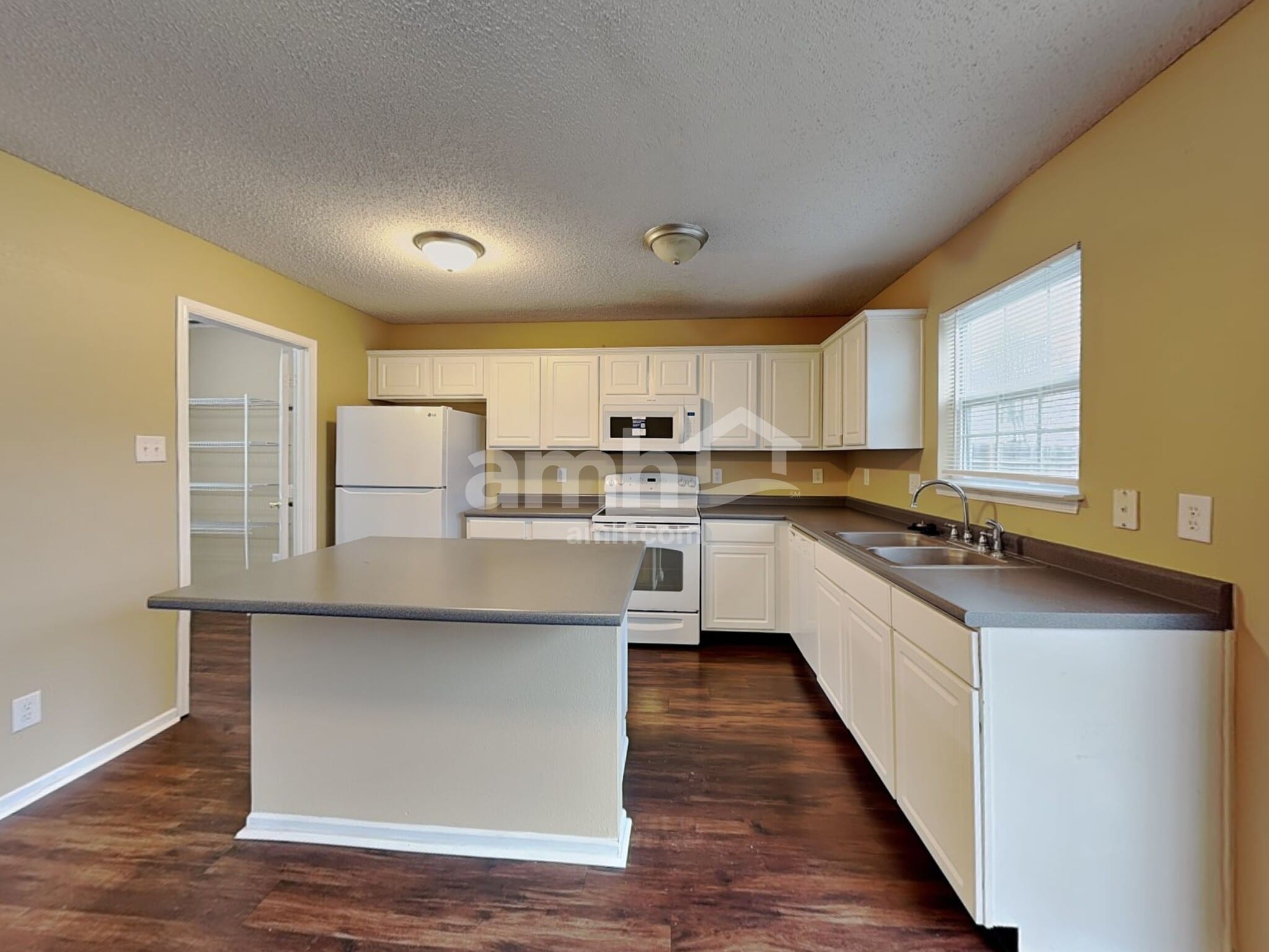 Building Photo - 14421 Refreshing Garden Ln