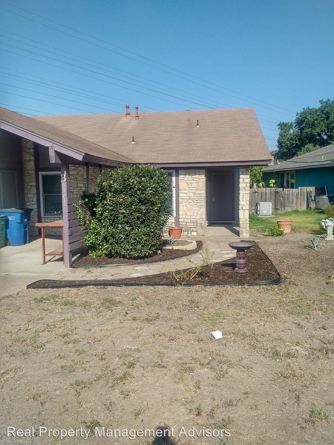 Primary Photo - 5704 Emerald Forest Dr