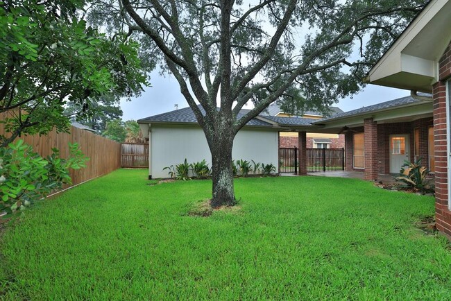 Building Photo - 17222 Leeside Dr