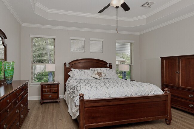 Building Photo - 47 Canoe Bend Dr
