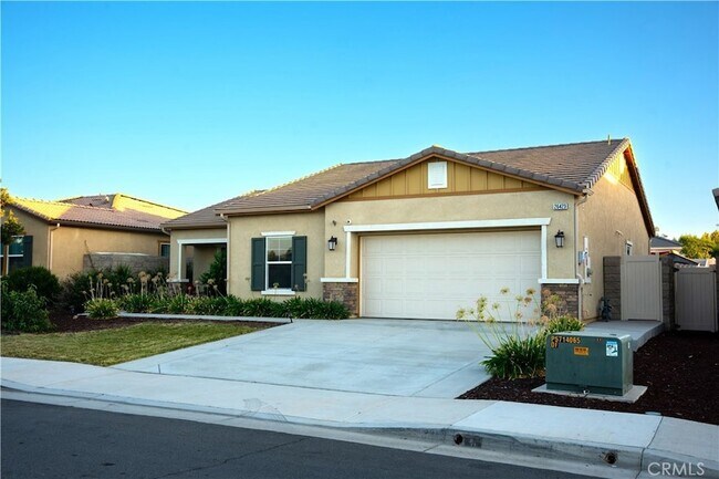 Building Photo - 26423 Rediron Ct