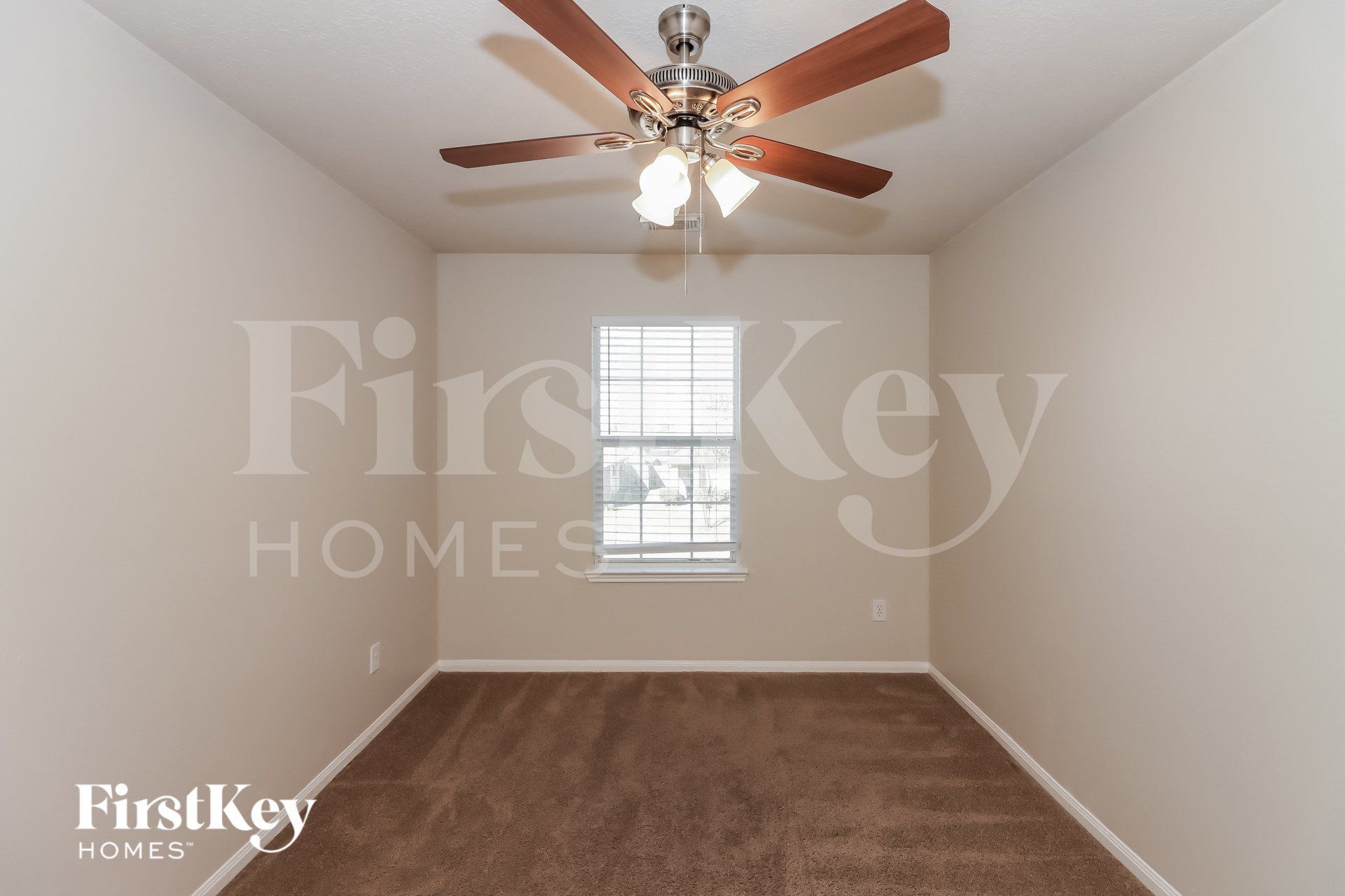 Building Photo - 19211 Sunny Leaf Ln