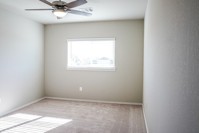 Building Photo - 15810 Perthshire Creek Dr