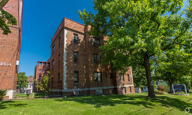 Building Photo - Tipperary Hill Apartments