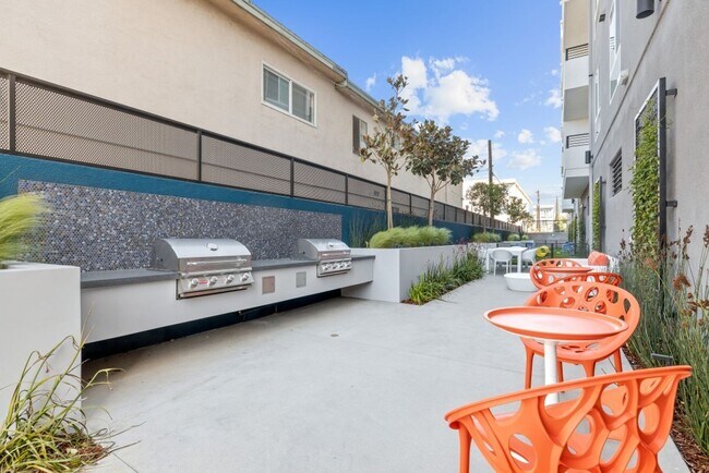 Building Photo - Unit Type: E | 2 Bed | 2 Bath