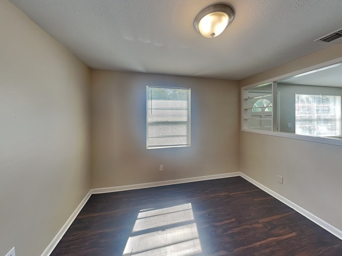 Building Photo - 6158 Verdes Rd