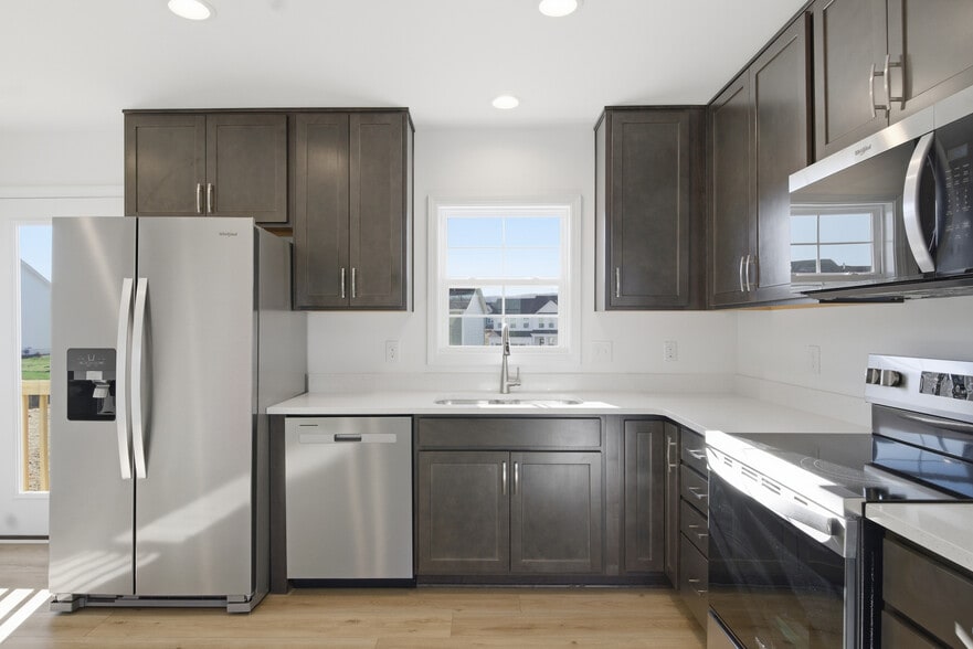 Building Photo - 4055 Emilia Way