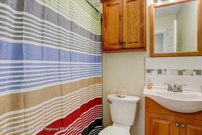 Building Photo - 120 Randall Ave