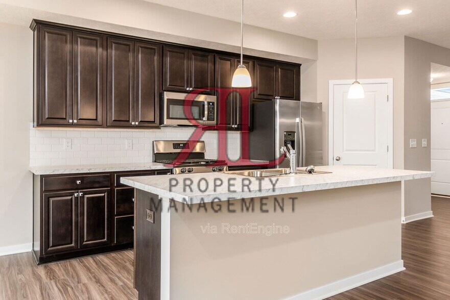 Building Photo - 6334 Angelica Way