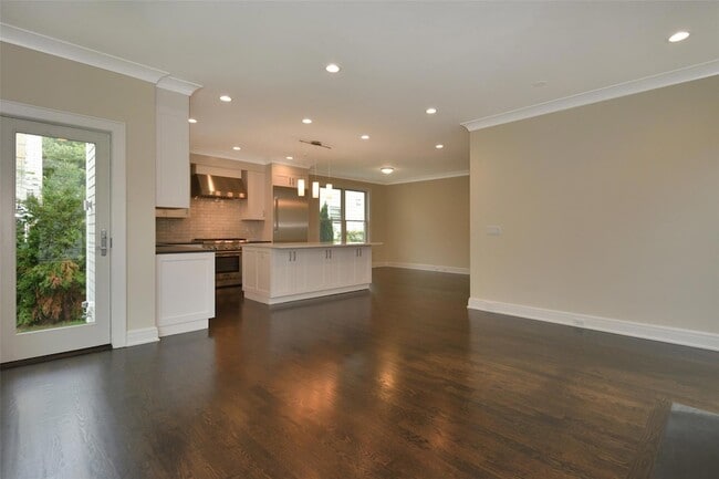 Building Photo - 117 Brown Rd