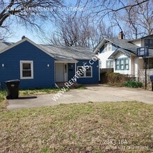 Building Photo - 1041 SW Webster Ave