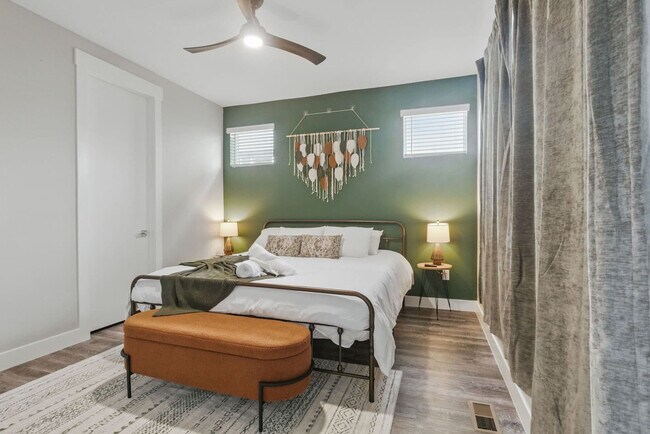 Building Photo - 6029 Benton St