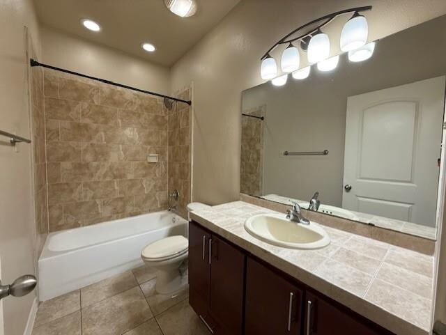 Building Photo - 710 Alta Vista Dr