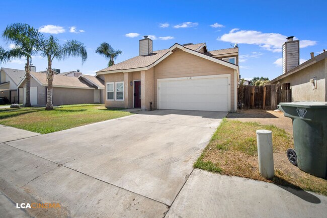 Building Photo - 3521 Starwood Ln