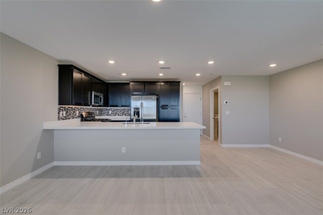 Building Photo - 6184 Rathbone St