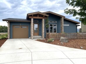 Building Photo - Custom Delight Near Water's Edge