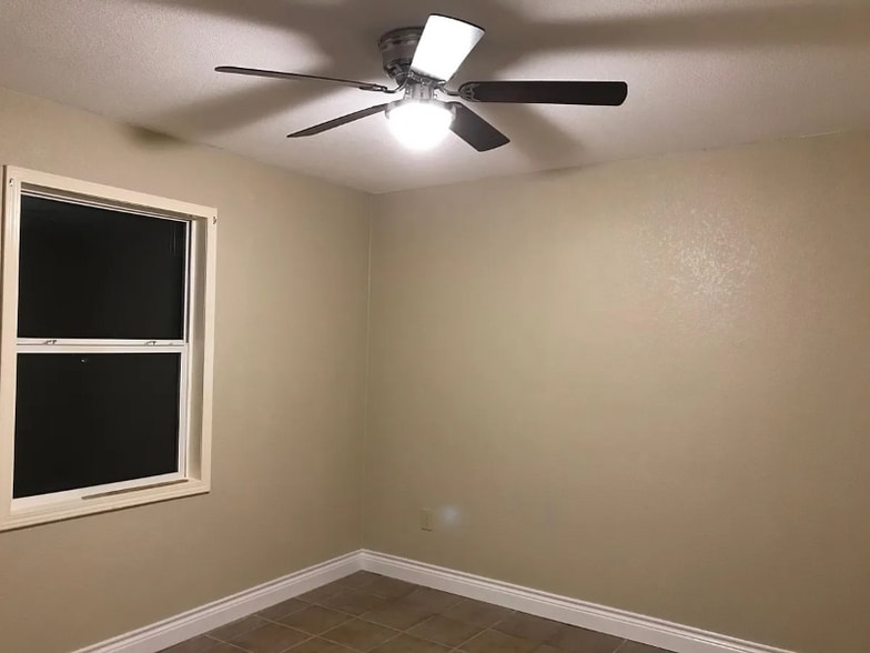 Building Photo - 6009 Jacqueline Ln