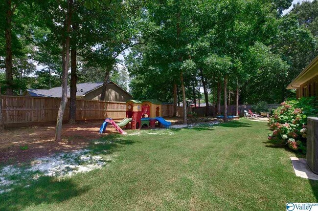 Building Photo - 109 Heritage Brook Dr
