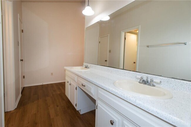 Building Photo - 5811 Cannon Mountain Dr