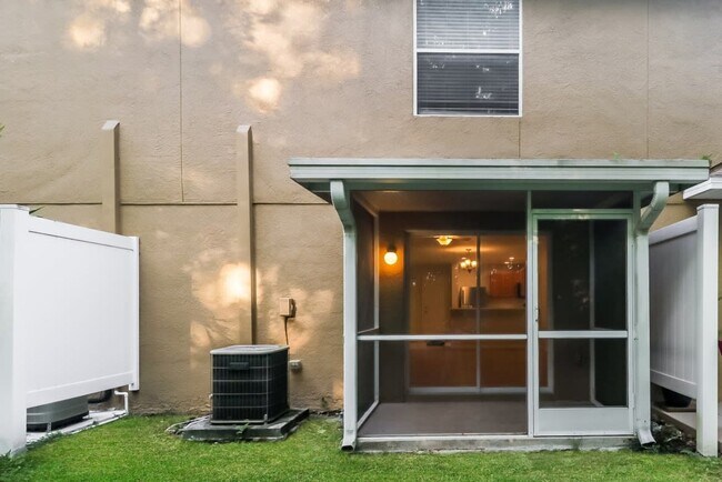 Building Photo - 4404 Silver Falls Dr