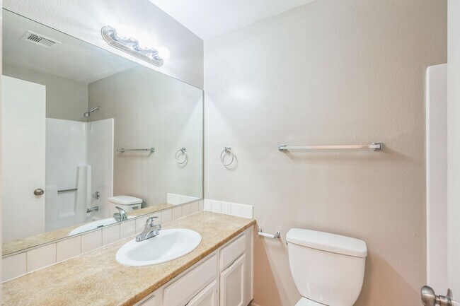 Building Photo - 31635 Avenida Maravilla