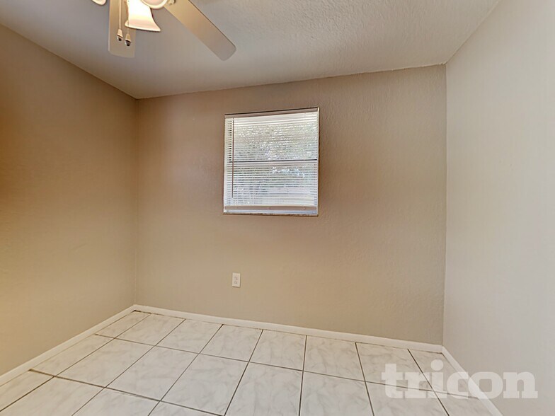 Building Photo - 10294 129th Terrace N