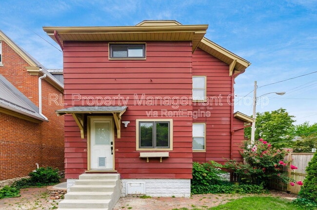 Building Photo - 338 Stewart Ave