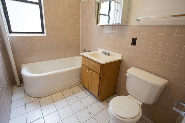 Floorplan - 5416 S. Woodlawn Avenue