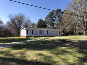 Building Photo - 1100 W Georgia Rd
