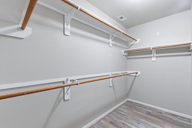 Building Photo - 4910 Conifer Ridge Way