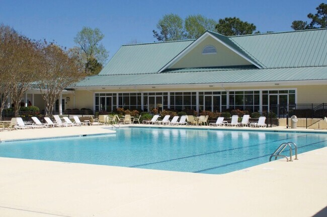 Building Photo - Amazing home in sought-after Winding River Plantation