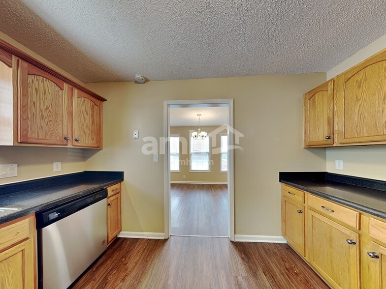 Building Photo - 3676 S Naples Ct