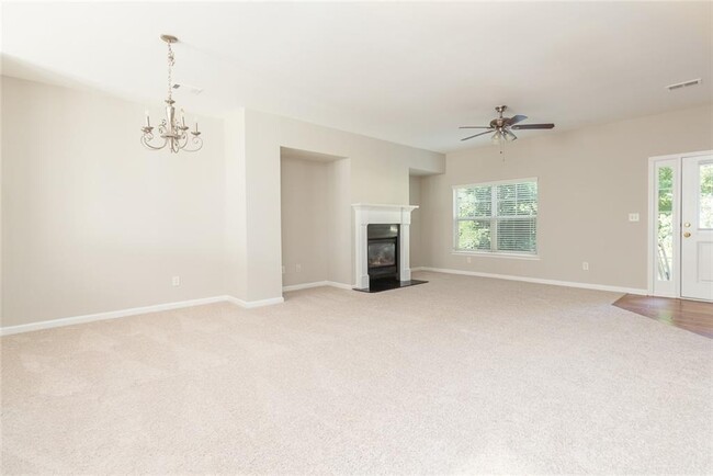 Building Photo - 860 Riverdance Dr NW