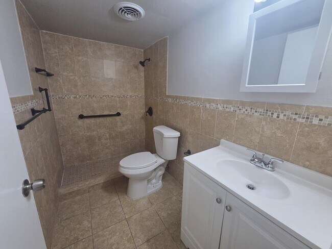 Building Photo - 4432 NW 185th St