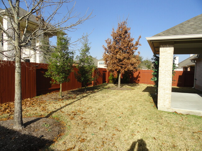 Building Photo - 10024 Lisi Anne Dr