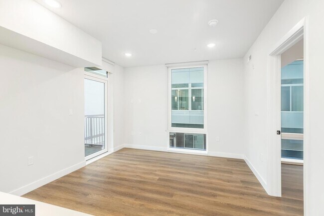 Building Photo - 1102 Germantown Ave