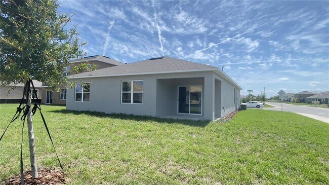 Building Photo - 903 Waterfall Blvd