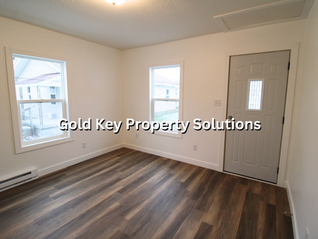 Building Photo - 4105 Main St