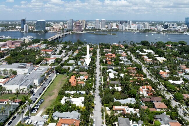 Building Photo - 360 Seaspray Ave