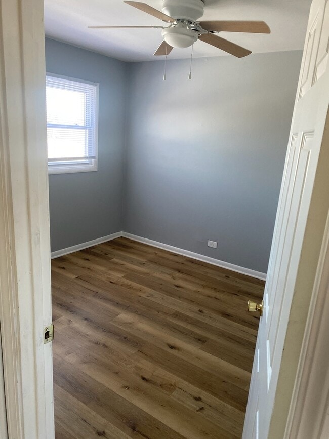 Building Photo - 444 Hickory St