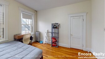 Building Photo - 15 Walbridge St