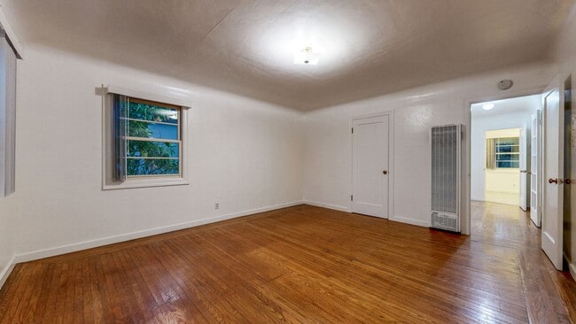 Building Photo - PURE Property Management -  Charming 2BR/1...