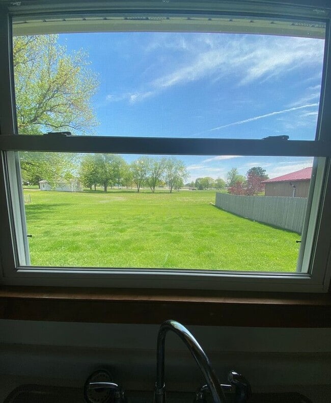 Building Photo - $1,450 | 2 Bedroom, 1 Bathroom House | Pet Friendly* | Available for July 1st, 2026 Move In!