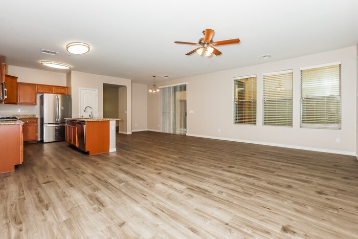 Building Photo - 3147 S Joshua Tree Ln