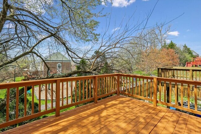 Building Photo - 14104 Parker Farm Way