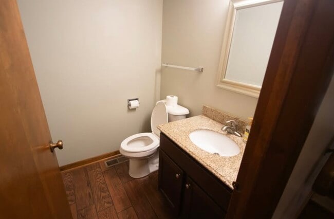 Building Photo - 1115 Sioux Dr