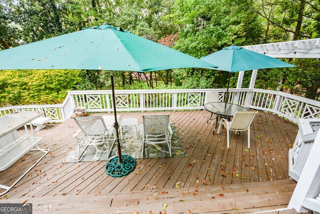 Building Photo - 1640 Lazy River Ln