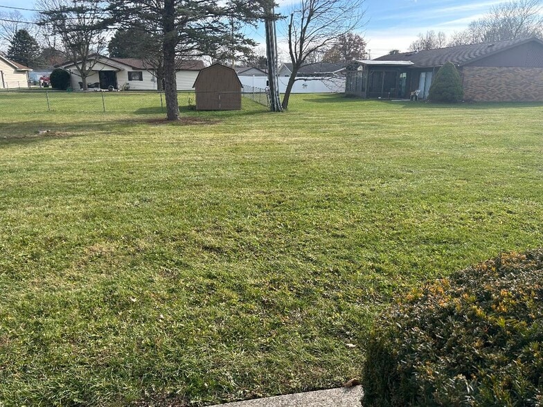 Building Photo - 712 Moull St