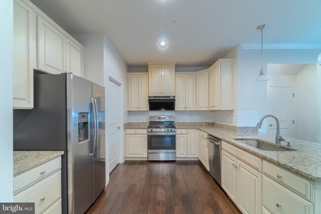 Building Photo - 6573 Autumn Olive Dr